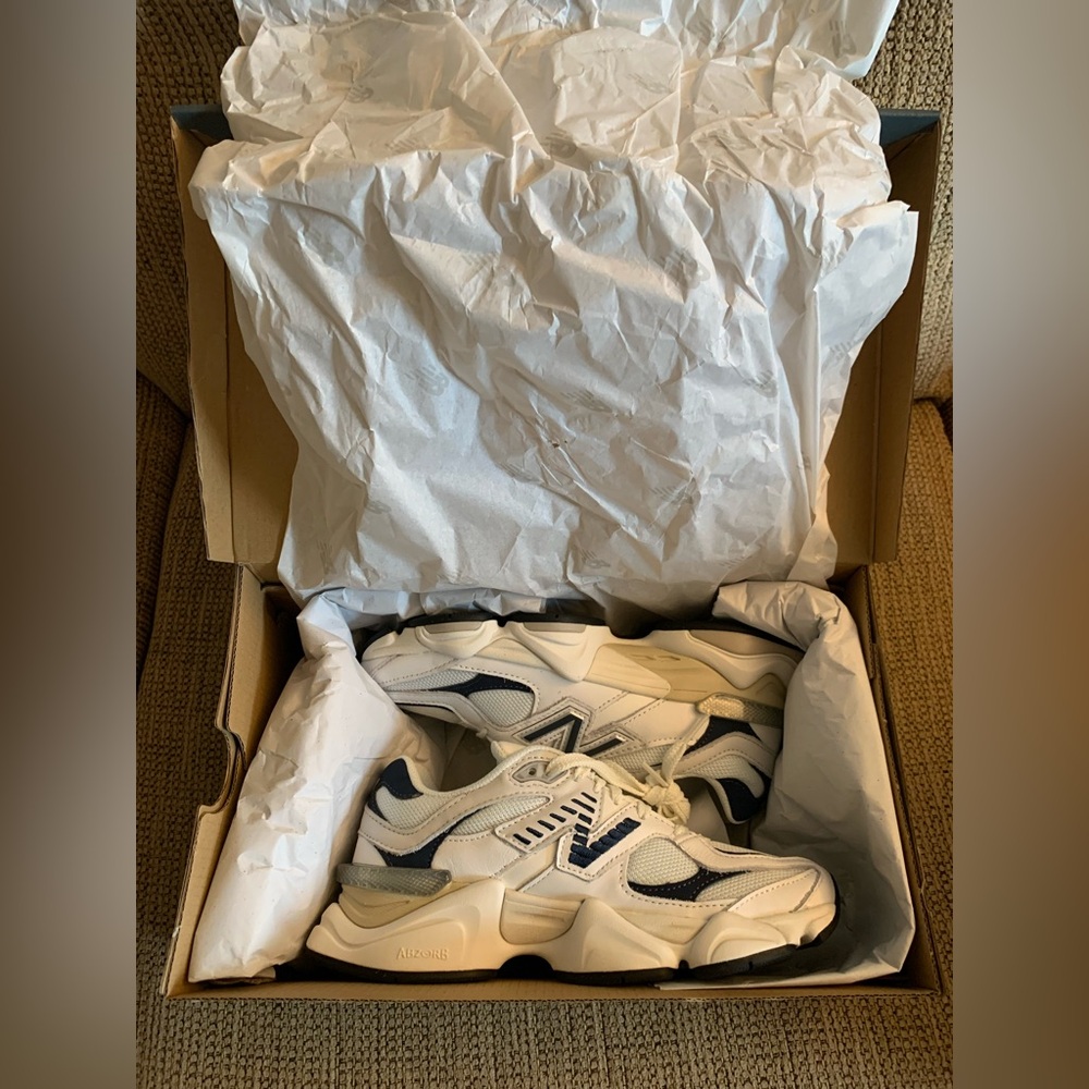 New Balance 9060 White Navy U9060VNB - Women’s Size 6 US - Sea Salt Shoes NEW - Picture 2 of 11